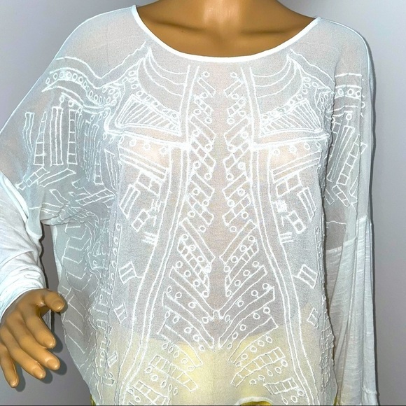 Hazel Boho Bell Sleeve Blouse – White, Geometric Detail – Size Small - Picture 2 of 11